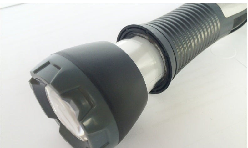 Practical multi-function flashlight